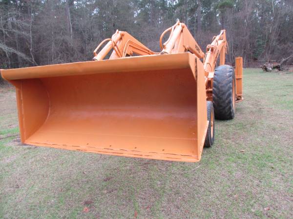 Ford 4650 Backhoe