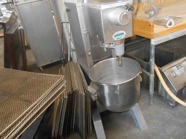 Auction – Donut Shop & Restaurant Equipment – 2/8/23 9 am