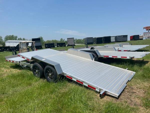 2022 Timpte 83 x 24 Tilt Steel/ Aluminum Equipment Trailer