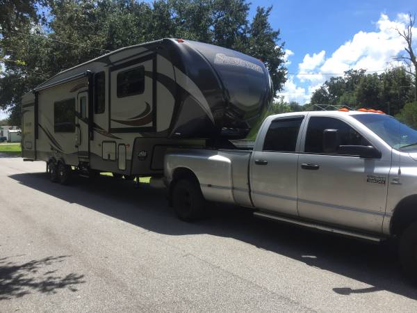 Friend With a Truck, Transport, Towing 5th wheel, trailer transport