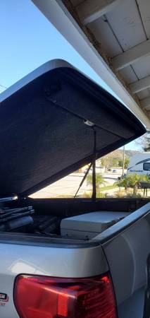 Tundra crew-max tonneau cover