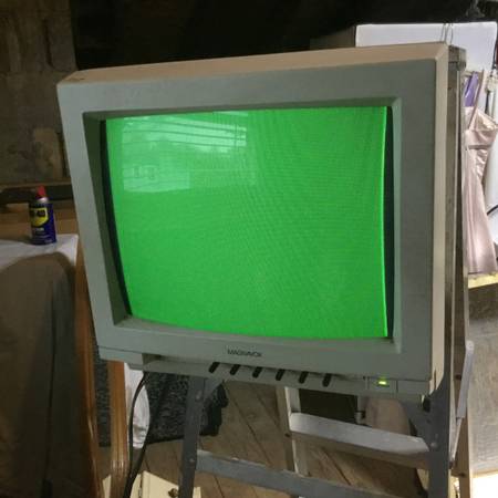 VINTAGE 1988 MAGNAVOX COMPUTER MONITOR CM 8702