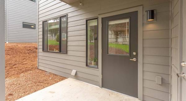 All wood floors, 24-hour fitness center, Energy efficient appliances