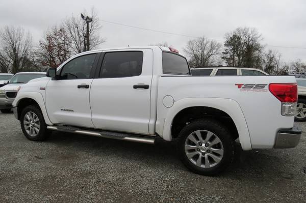 2013 Toyota Tundra TSS Off Road 4×4 Crew Max