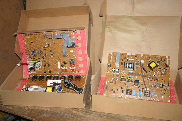 Like New 8 Boxes LCD TV PCB