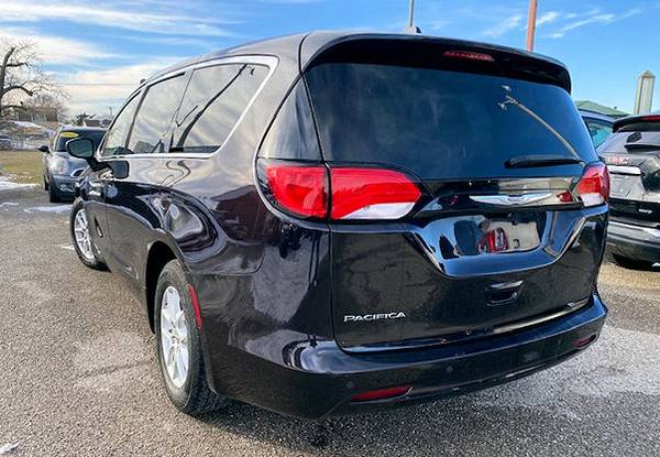 2017 Chrysler Pacifica LX FWD-2Owner-Like New-85K Miles-Fully Serviced