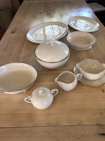 Mid Century Set of Flintridge China, Mirador