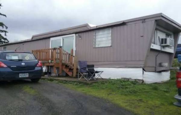 Single wide 1 BR 1 BA Mobile home Priced for quick sale