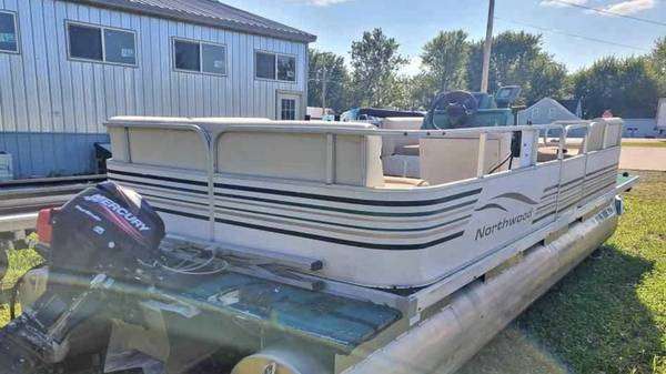 Northwoods Pontoon boat w/9.9hp AND TRAILER