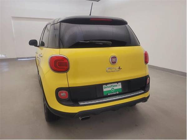 2015 FIAT 500L Urbana Trekking – hatchback