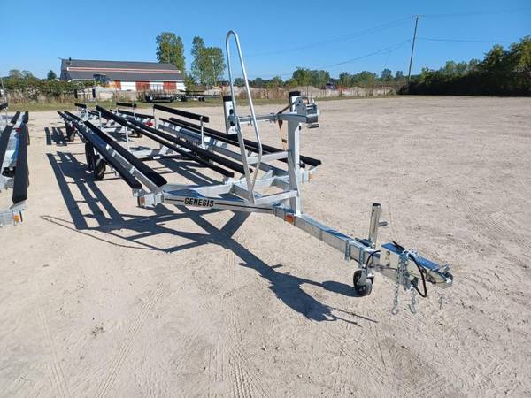 2022 Genesis 2022 20-24′ Genesis Pontoon/ Tri toon trailer w/Brakes Bo