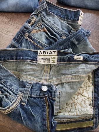 ARIAT jeans