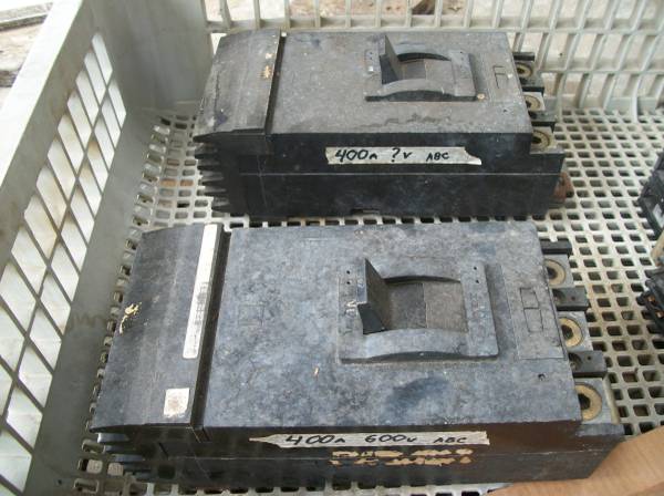 Square D ,,,,I Line breakers