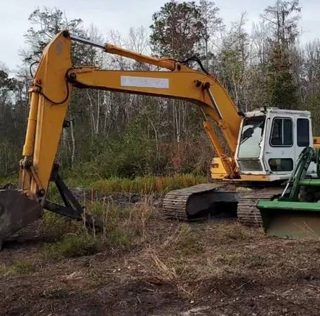 For Hire Bulldozer Tractor Road Grading Cut Fire Breaks Land clearng