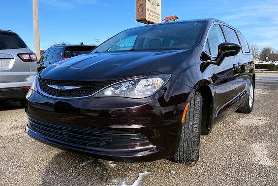 2017 Chrysler Pacifica LX FWD-2Owner-Like New-85K Miles-Fully Serviced