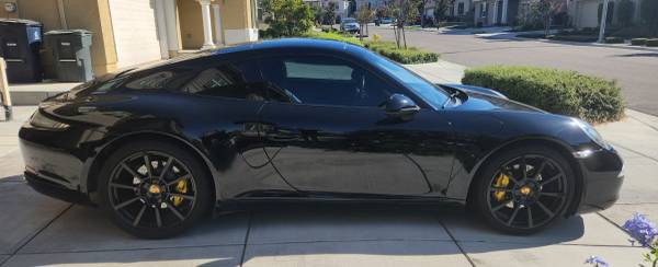 2014 PORSCHE CARRERA 911 COUPE 2D with low milage 85K OBO