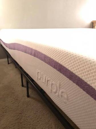 LIKE NEW! Purple Mattress (The Purple) King 55% off