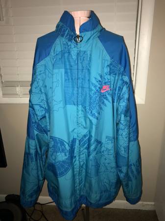 Vintage 90’s Nike International Blue map windbreaker jacket