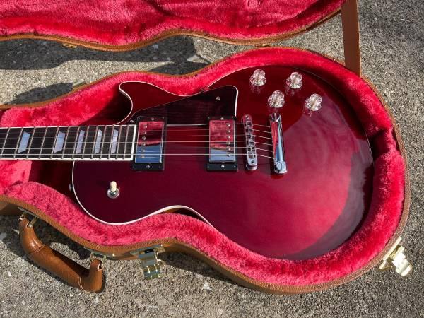 2020 Gibson Les Paul Modern Sparkling Burgundy & beautiful Ebony Trade