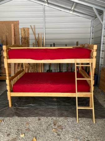 BUNK BEDS !!! EXCELLENT