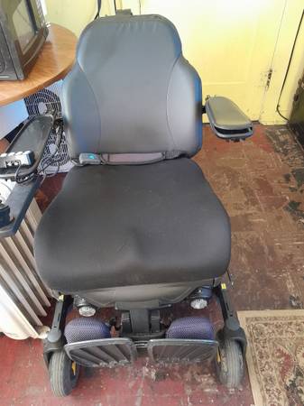 wheel chair recliner style