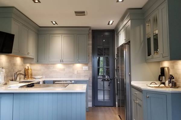 Looking for Gray RTA Kitchen Cabinets? Buy it from Cabinet Showroom