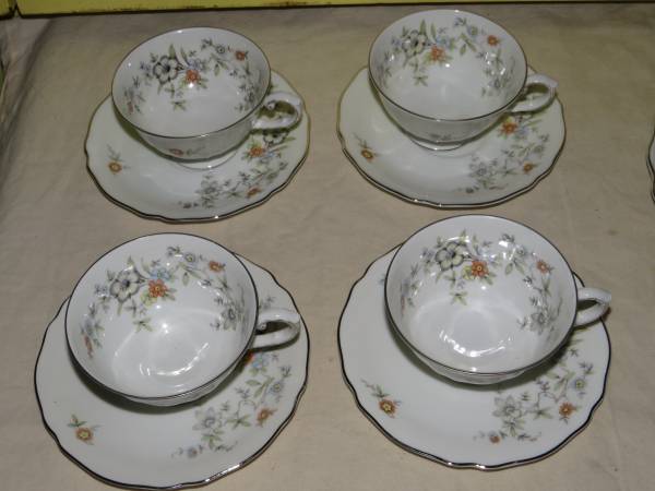 K&A Krautheim Franconia Linfanette Selb Bavaria Germany Dinner Set