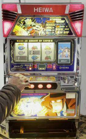 QUARTER / TOKEN LUPIN SLOT MACHINE, MANUAL