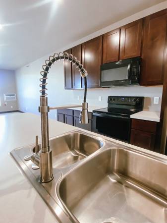 Parkside Place | Washer/dryer | Parking Garage| Avail Nov 1