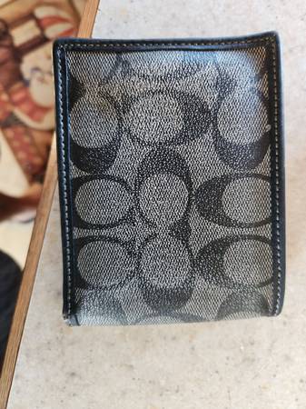 mens coach wallet