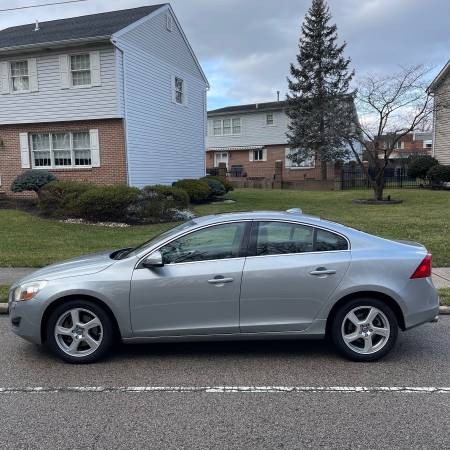 2013 Volvo S60 T5