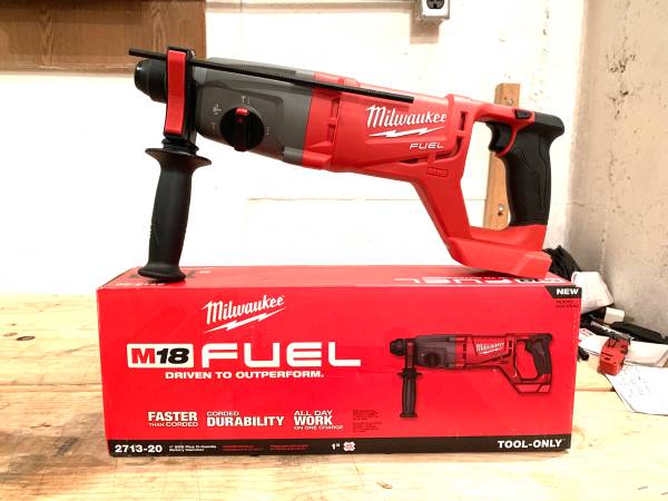 Milwaukee M18 FUEL Brushless 1 in. SDS-Plus D-Handle Rotary Hammer NEW IN BOX