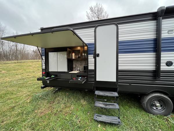 2021 Cherokee 324TS Travel Trailer