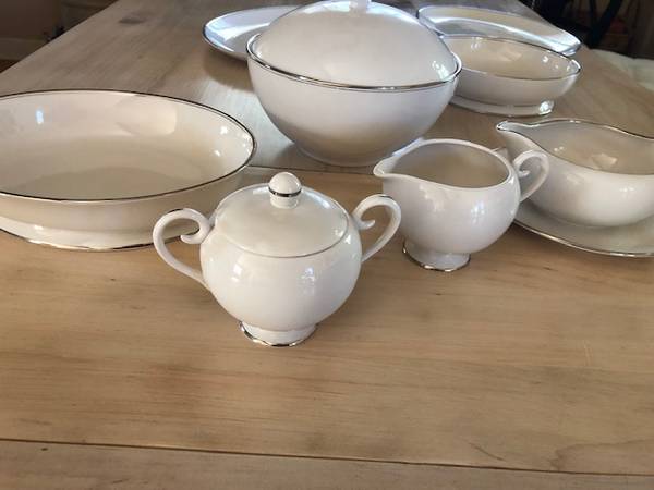 Mid Century Set of Flintridge China, Mirador