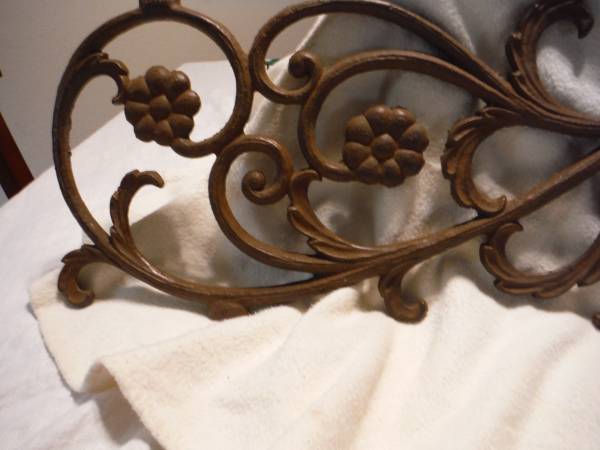 Cast Iron Wall Decor