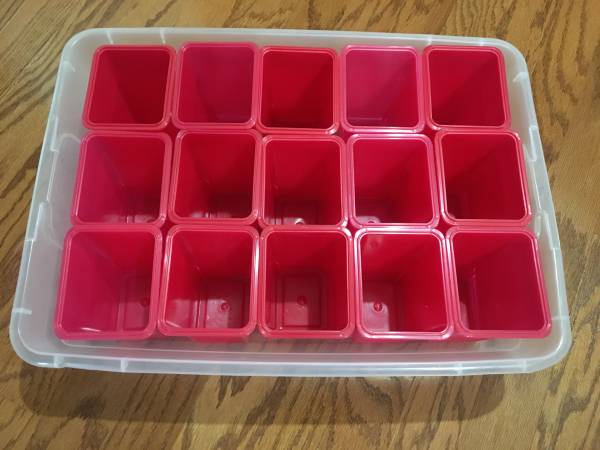 SMALL VERY STURDY STORAGE CONTAINERS