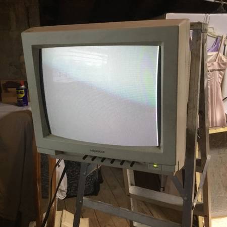 VINTAGE 1988 MAGNAVOX COMPUTER MONITOR CM 8702