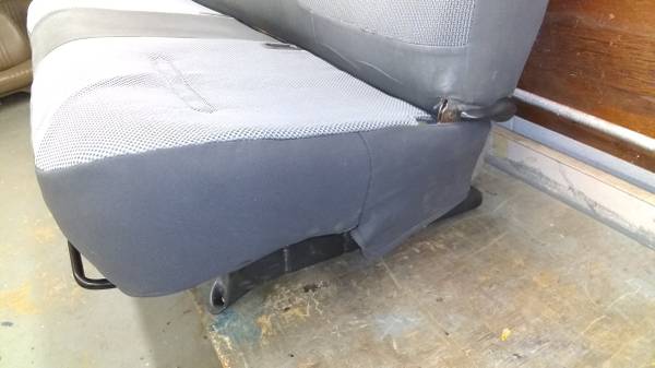 99-2008 Ford F-250/350 Super Duty Bench Seat. Rebuilt