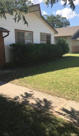 Ron & Stephs Abilene Tx Lawns for Less