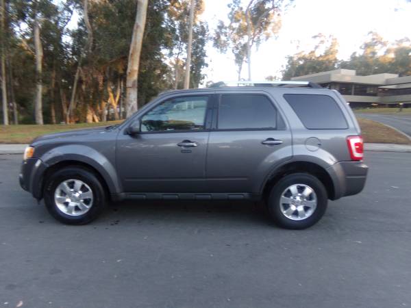 2011 FORD ESCAPE LMT SPORT———DEALER SPECIAL——-GREAT RUNNER