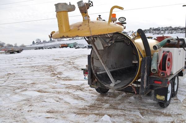 2012 Vac Tron LP855DT 800 gallon tank, 1,199 hours