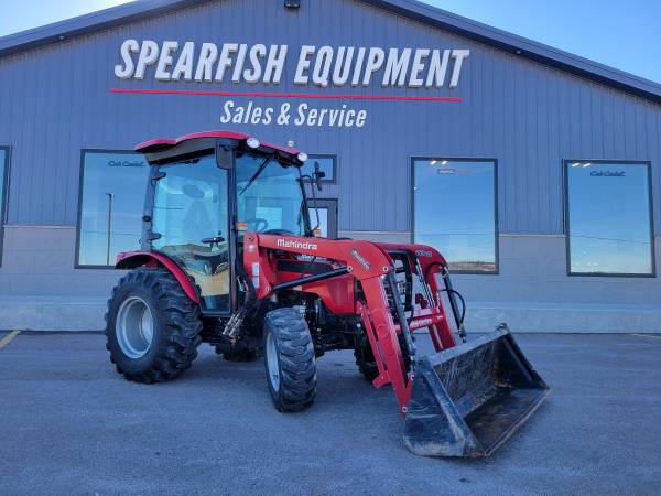 2016 Mahindra 2538 4WD HST Cab