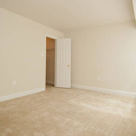 Online rent pay, Spacious walk-in closet, Grill and picnic area