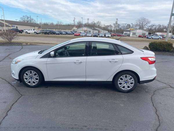 2012 Ford Focus SE real nice runs great 178275 Miles