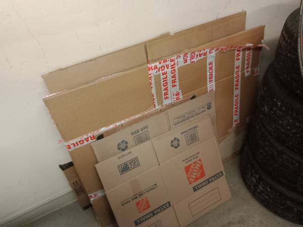 Free moving boxes and packing paper