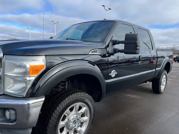 2011 Ford F-250 Lariat 4×4 Crew Cab