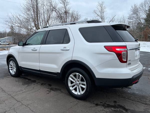 One Owner! 2015 Ford Explorer XLT! Clean! Finance Guaranteed!