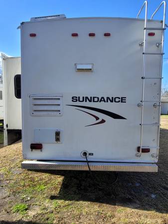 2007 Heartland Sundance 30ft 2 Slides!!!!