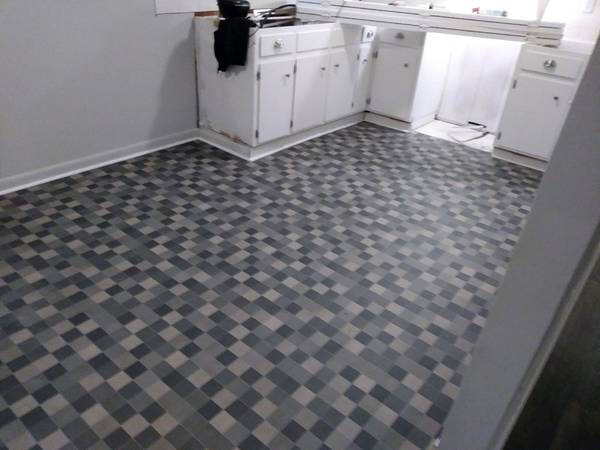 Contractors / Flippers – Need Flooring? Try Us