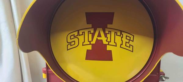 IOWA STATE CYCLONE MANCAVE LIGHT